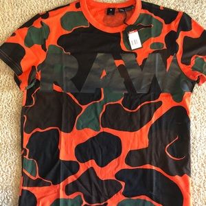 orange g star shirt